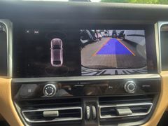 Fahrzeugabbildung Macan El. Panodach Navi Leder Soundsystem LED Dy