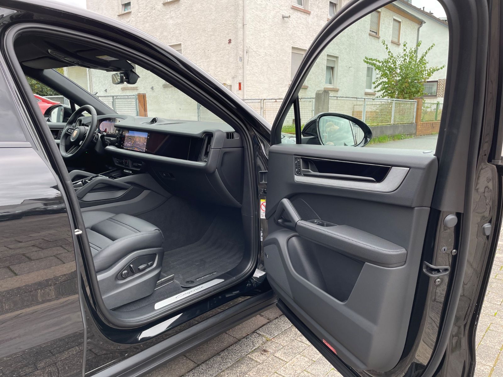 Fahrzeugabbildung Porsche Cayenne V6 Coupe |ACC|HUD|PASM|3.Displ.|Bose|22"