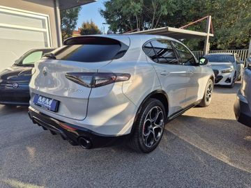 Alfa-Romeo Stelvio - 7