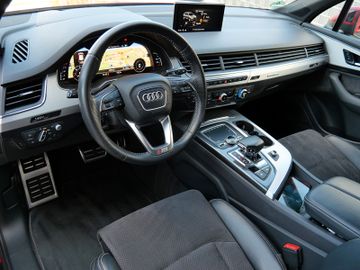 Audi Q7 - 11