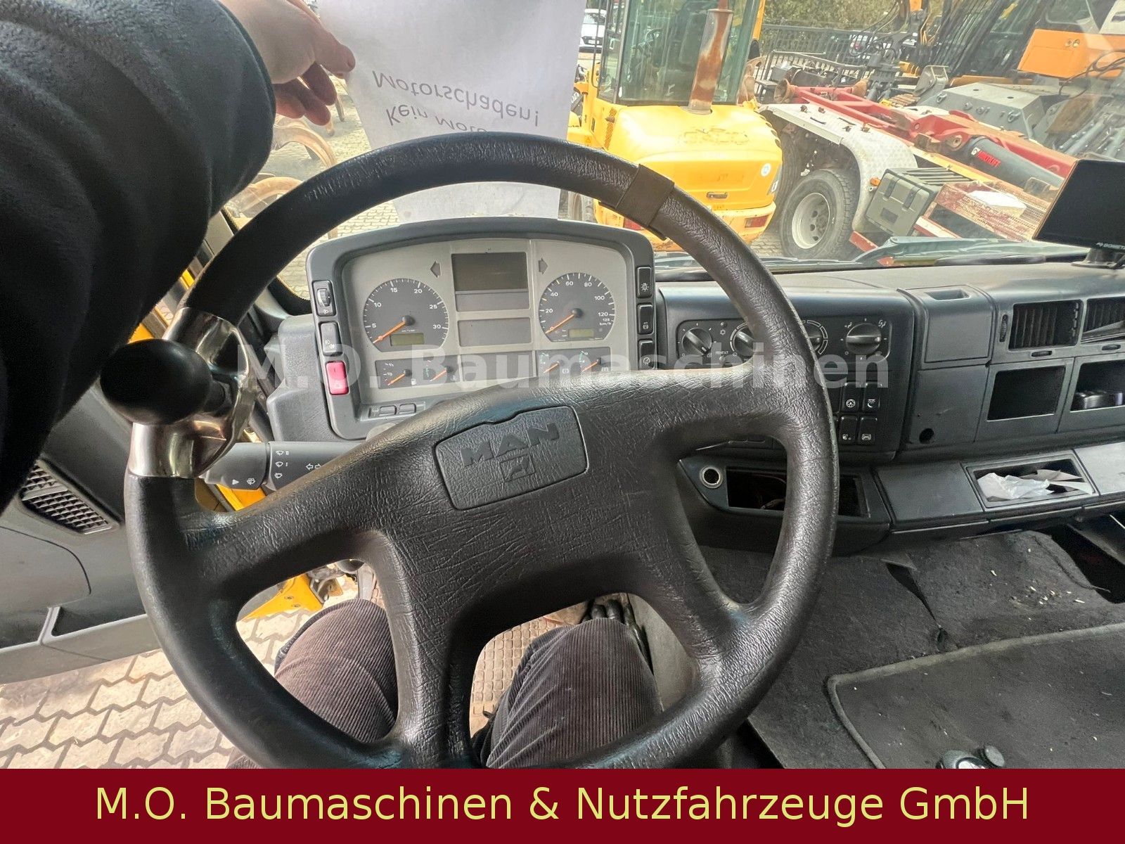 Fahrzeugabbildung MAN TGA 18.360 / Chassis / AC / Blatt/Blatt