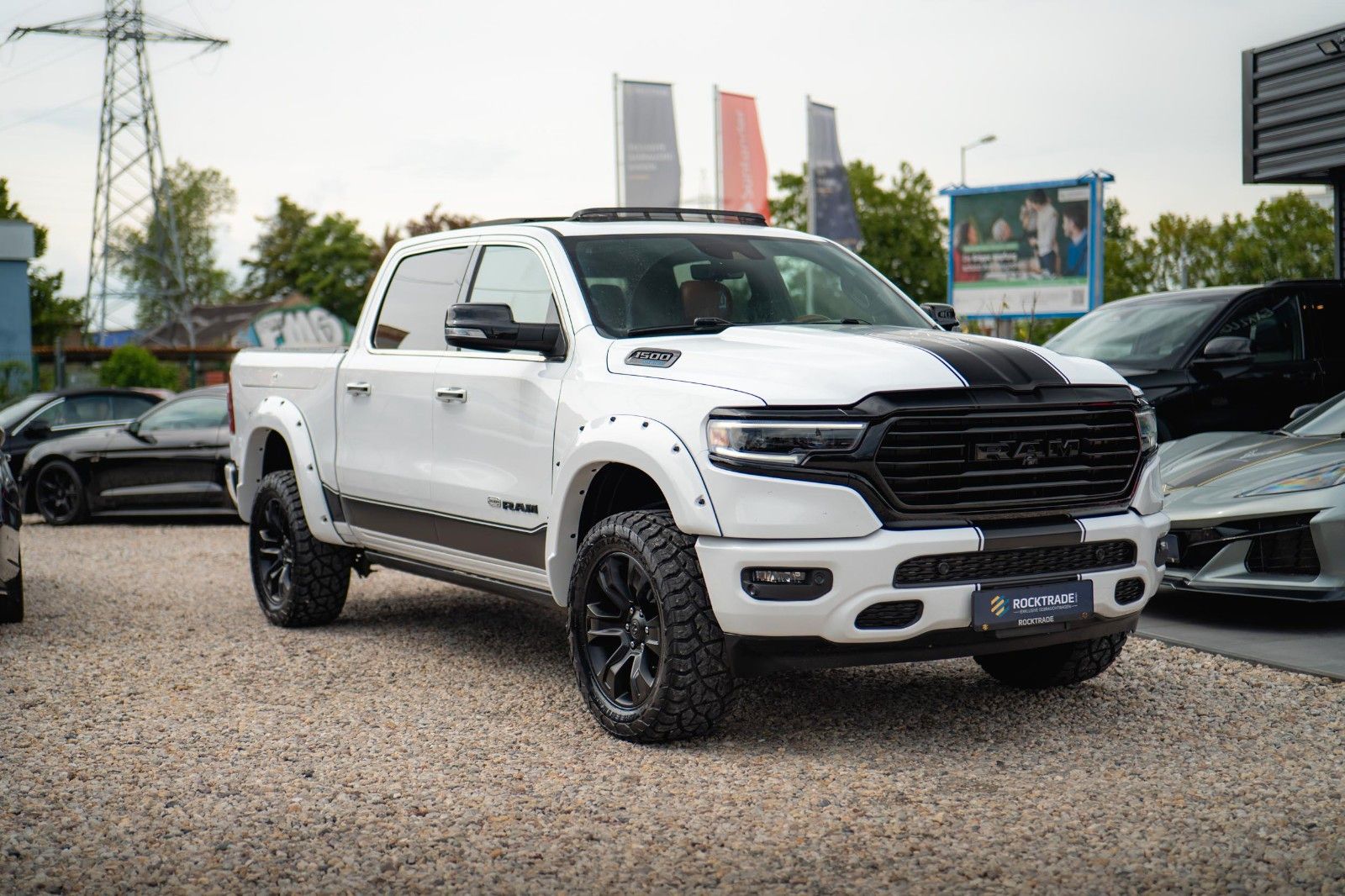 Fahrzeugabbildung Dodge RAM 5.7 V8 HEMI 4x4 LIMITED LONGHORN 100%Options