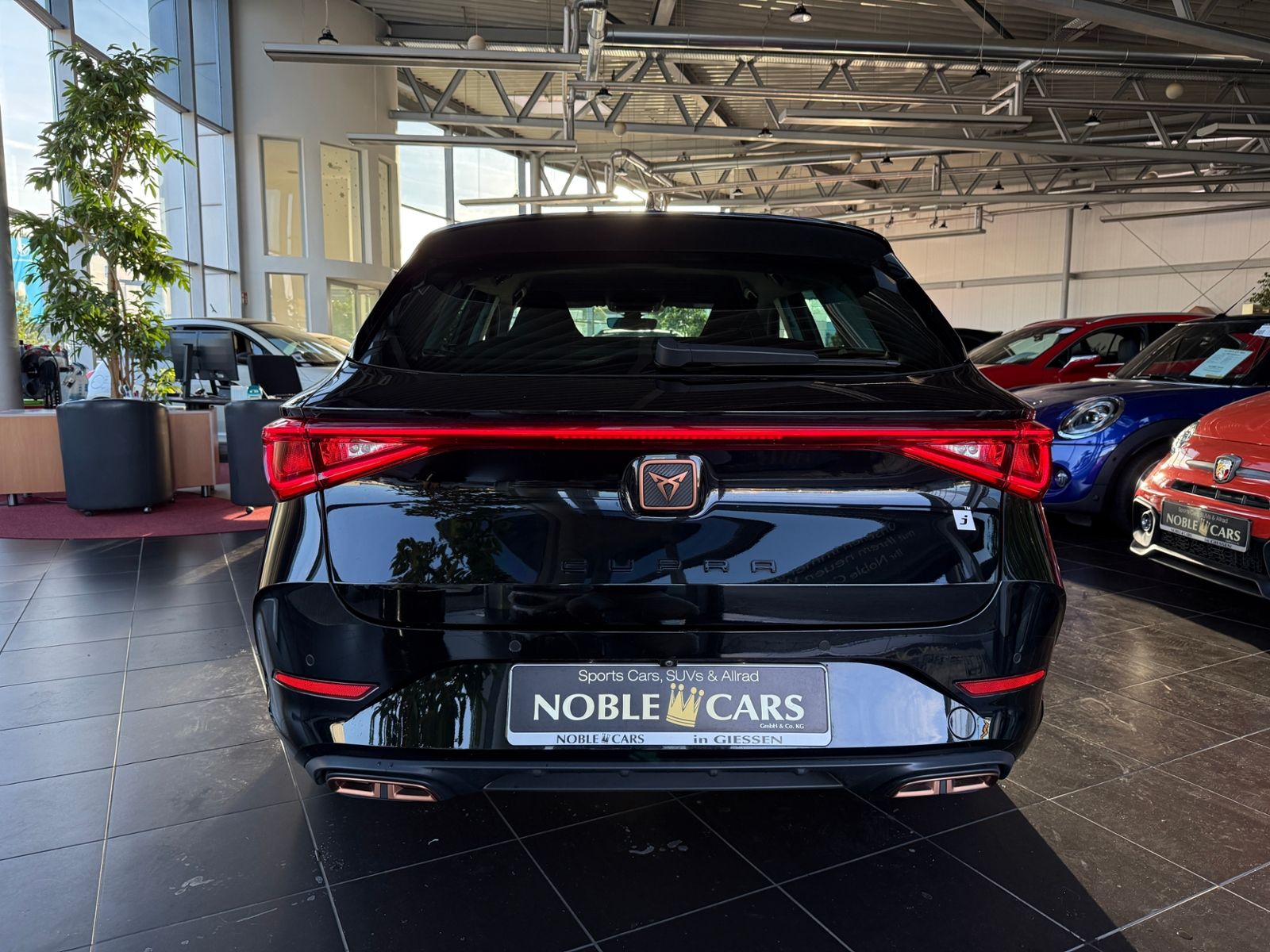 Fahrzeugabbildung CUPRA Leon 1.4 e-Hybrid VZ SHZ NAVI DAB
