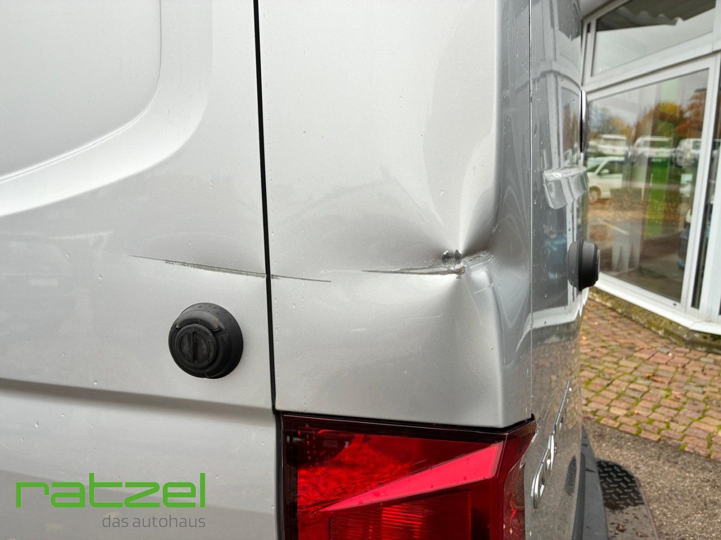 Fahrzeugabbildung Volkswagen Crafter lang Hochdach FWD Kasten 35 Apple CarPla