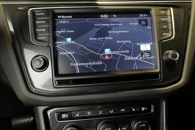 Volkswagen Tiguan 2.0TDI DSG Highline 4Motion AHK 360° Navi