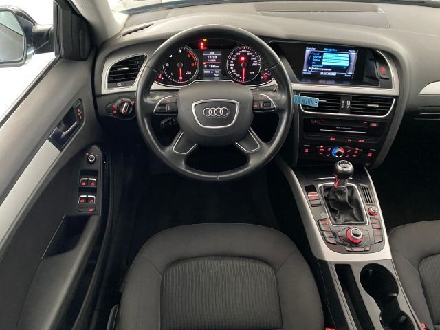 A4 Avant Attraction 2.0 TDI quattro NAVI+SHZ+EPH