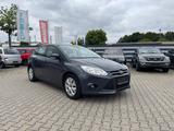 Ford Focus Lim. Trend 1.6 Navi + Tüv 05.2026 - Ford Focus aus 2011: Limousine
