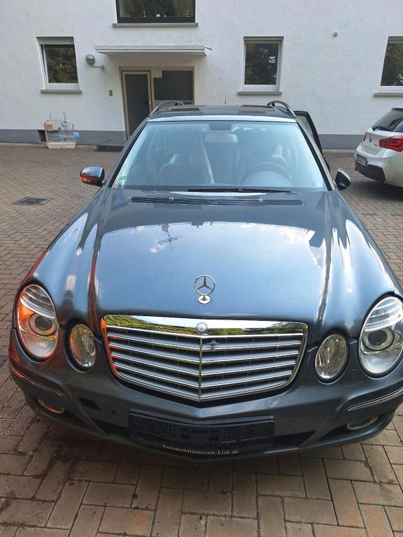 Image of Mercedes-Benz E 280