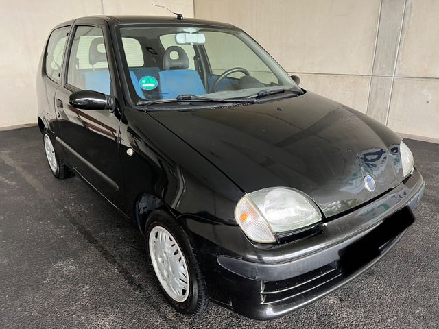 PKW Fiat Seicento Type 187AXC1A 02T, - Fahrzeuge und Technik 2023/06/14 -  Prezzo realizzato: EUR 1.000 - Dorotheum