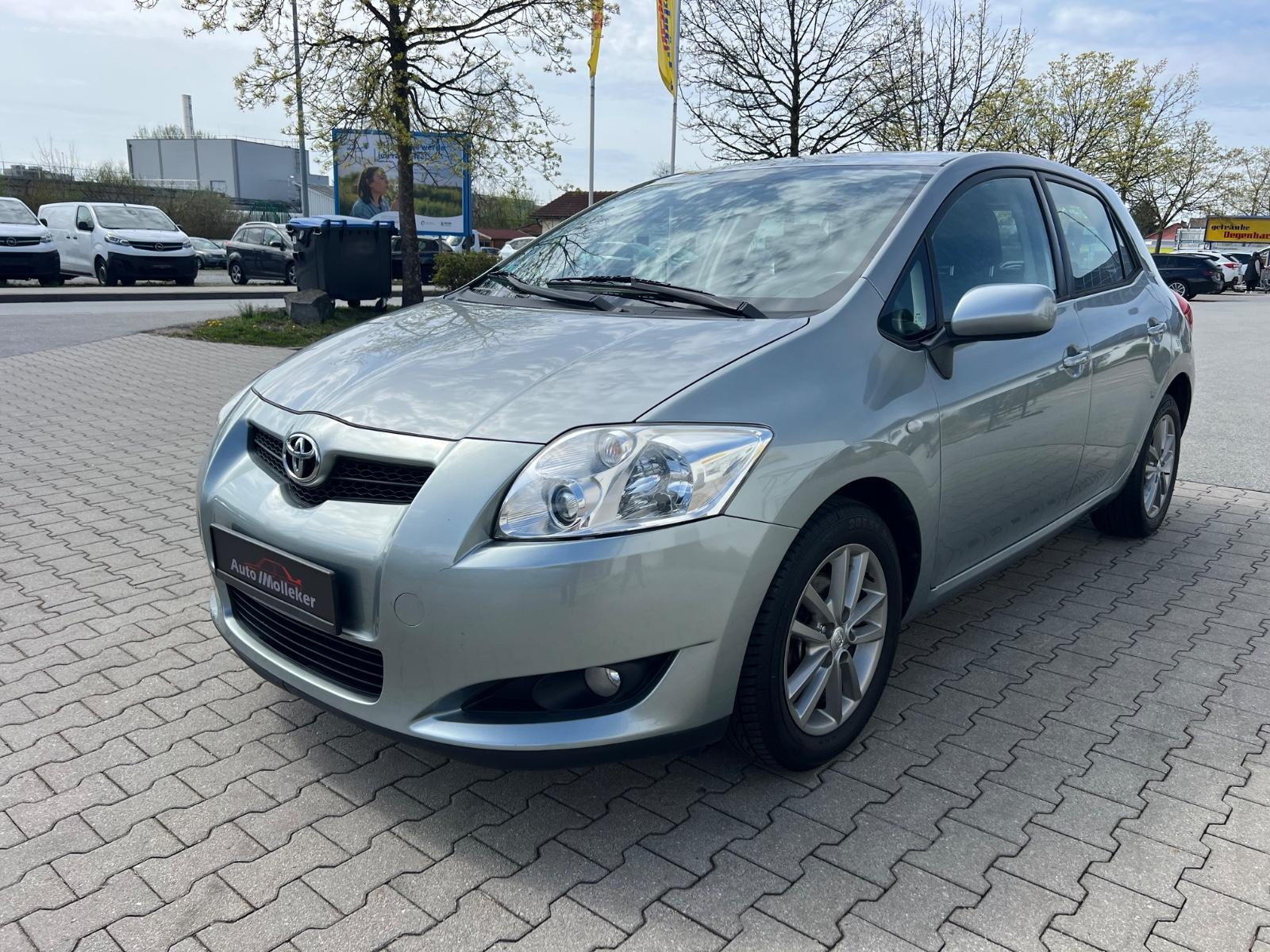 Toyota Auris Team 1.6. KLIMA PDC TÜV NEU !!!