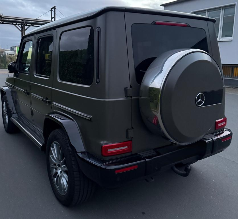 Mercedes-Benz G 400