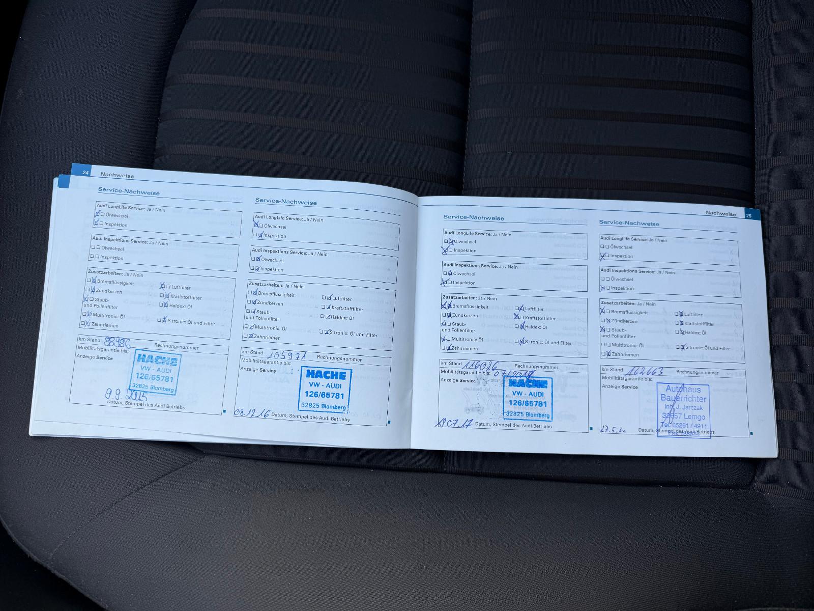 Audi A4 2010 — photo 11