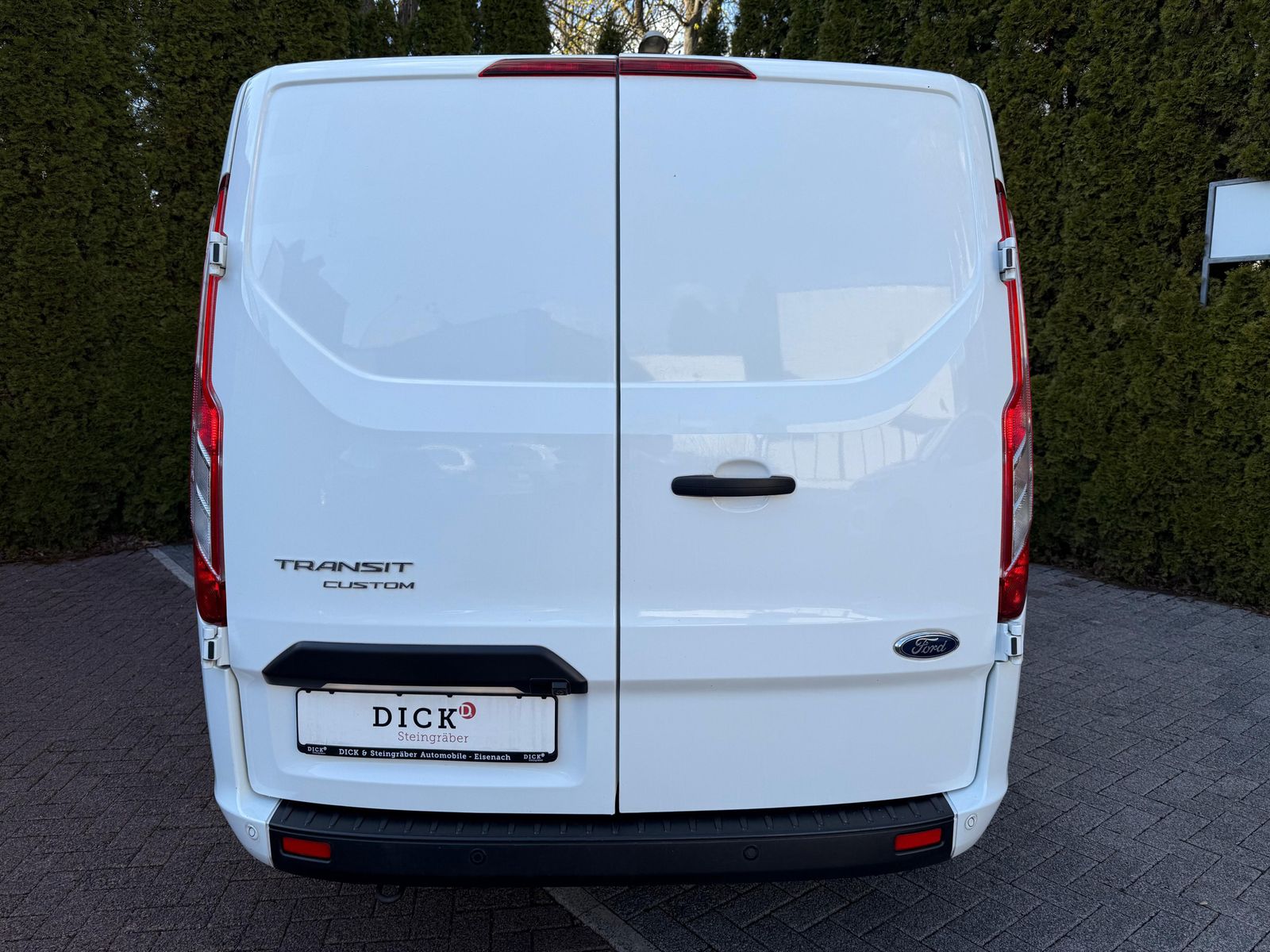 Fahrzeugabbildung Ford Transit Custom 300 L2 3Si+NAVI+SHZ+KAM+DAB+SYNC3