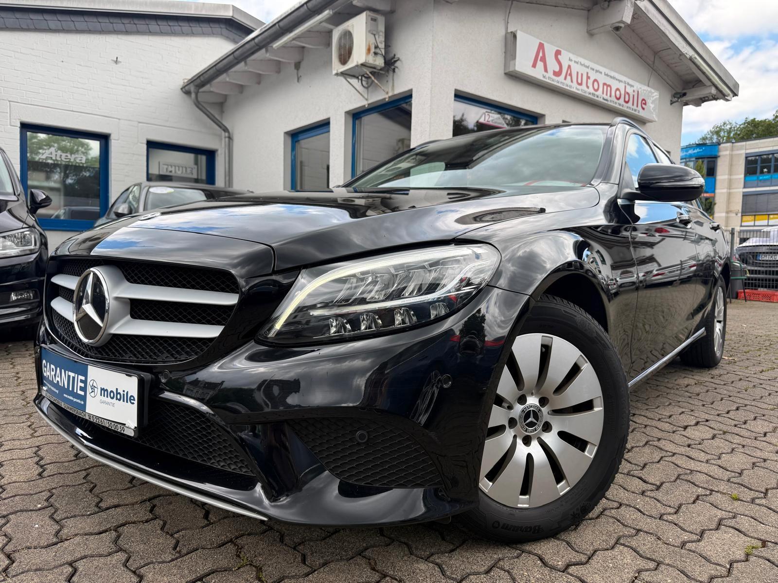 Mercedes-Benz C 180 CGI T+NAVI+LED+PANORAMA+PDC+KAMERA+KLIMATR