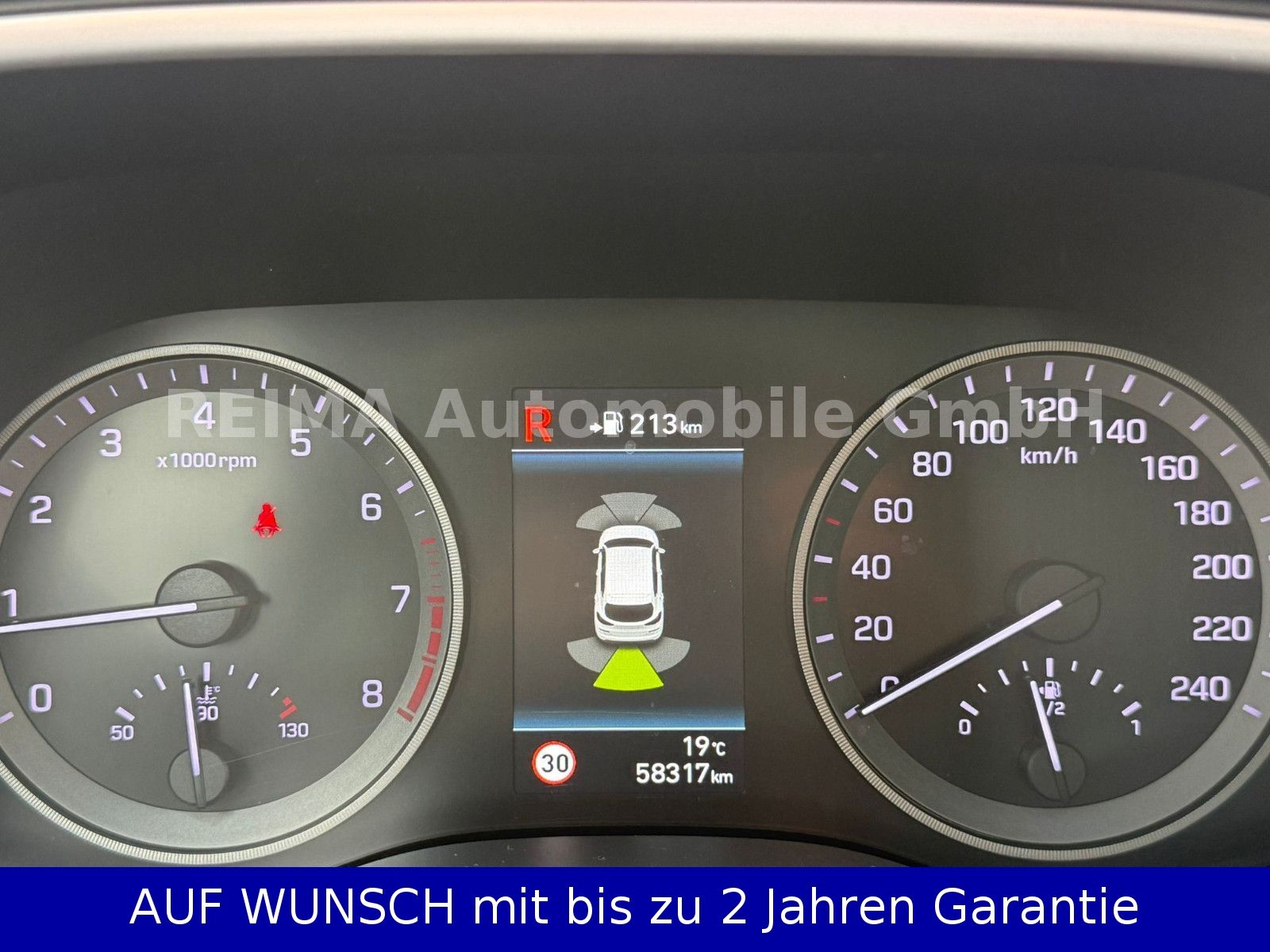 Fahrzeugabbildung Hyundai Tucson Advantage 1,6i 2WD, Pano, Navi, LED