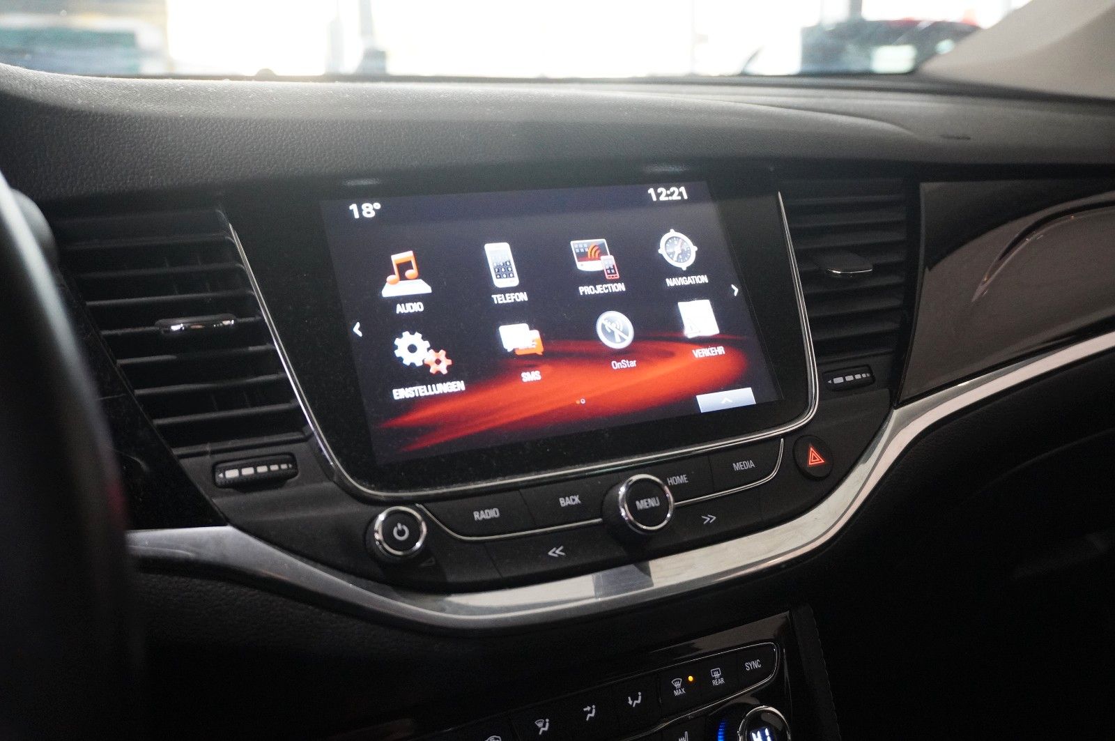 Fahrzeugabbildung Opel Astra K ST 1.4T INNOV. NAVI/LED/KAMERA/SPORT/AHK