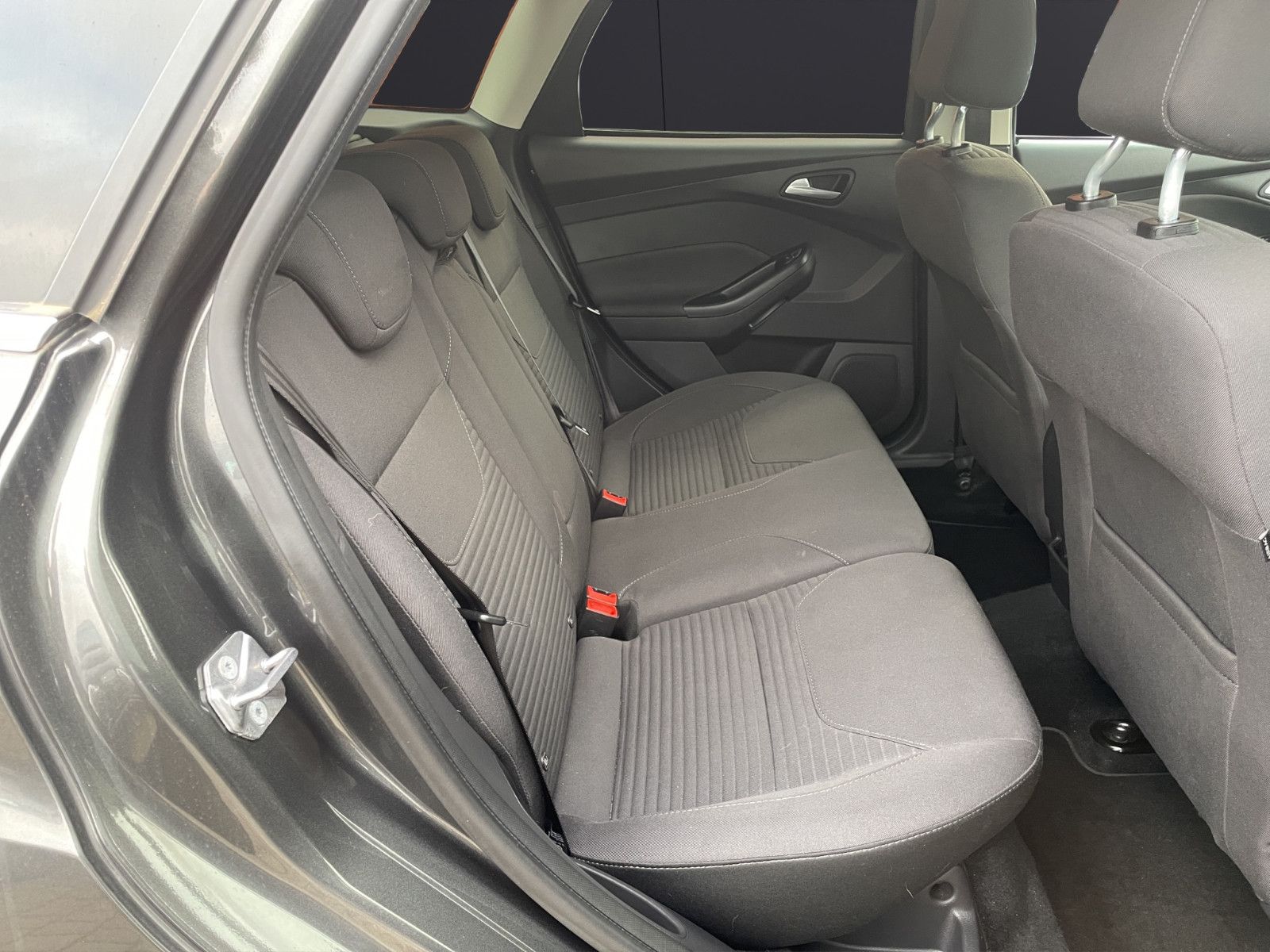 Fahrzeugabbildung Ford Focus Turnier*Sport*Kamera*SitzHZ*LenkradHZ*