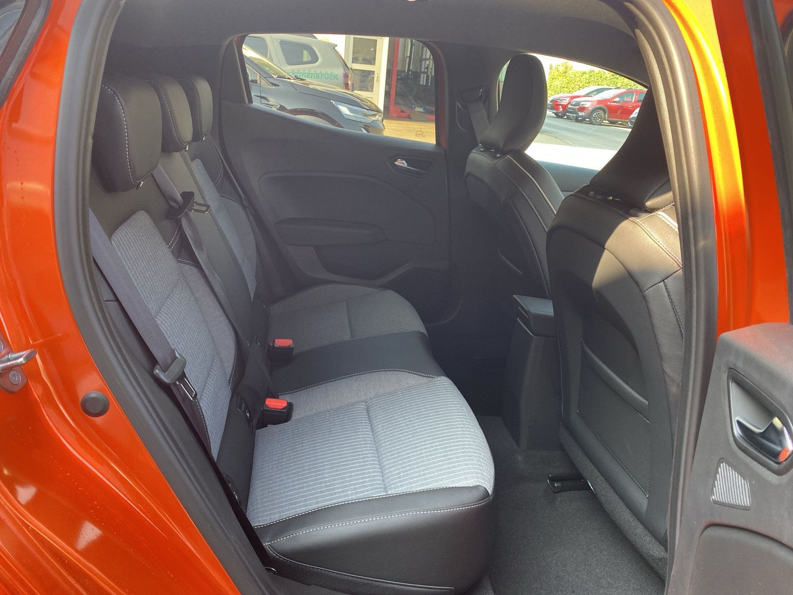 Renault Clio - Bild 12