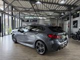 BMW 120 d xDrive M Sport*HUD*SCHALE*LED*NAVI* - BMW 120: 120d M Sport