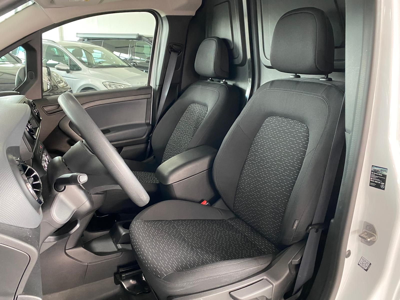 Fahrzeugabbildung Mercedes-Benz eCitan Kasten/Standard/AHK/