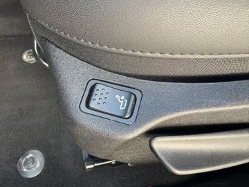 Fahrzeugabbildung Fiat 500X Sport 4x2 RFK SHZ Navi DAB+ Temp uvm.