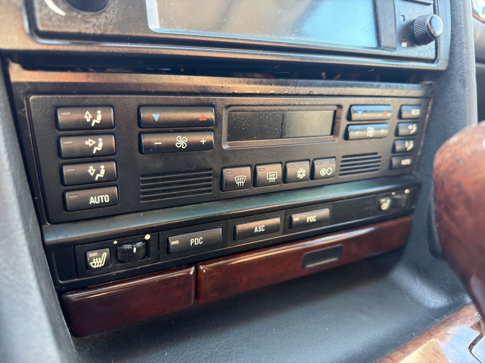 Fahrzeugabbildung BMW 728i A /Klimaautom./Kamera/PDC/TÜV/Leder