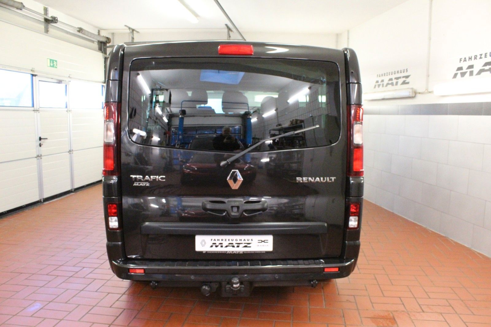Fahrzeugabbildung Renault Trafic Grand dCi 145 Passenger *Navi*AHK*