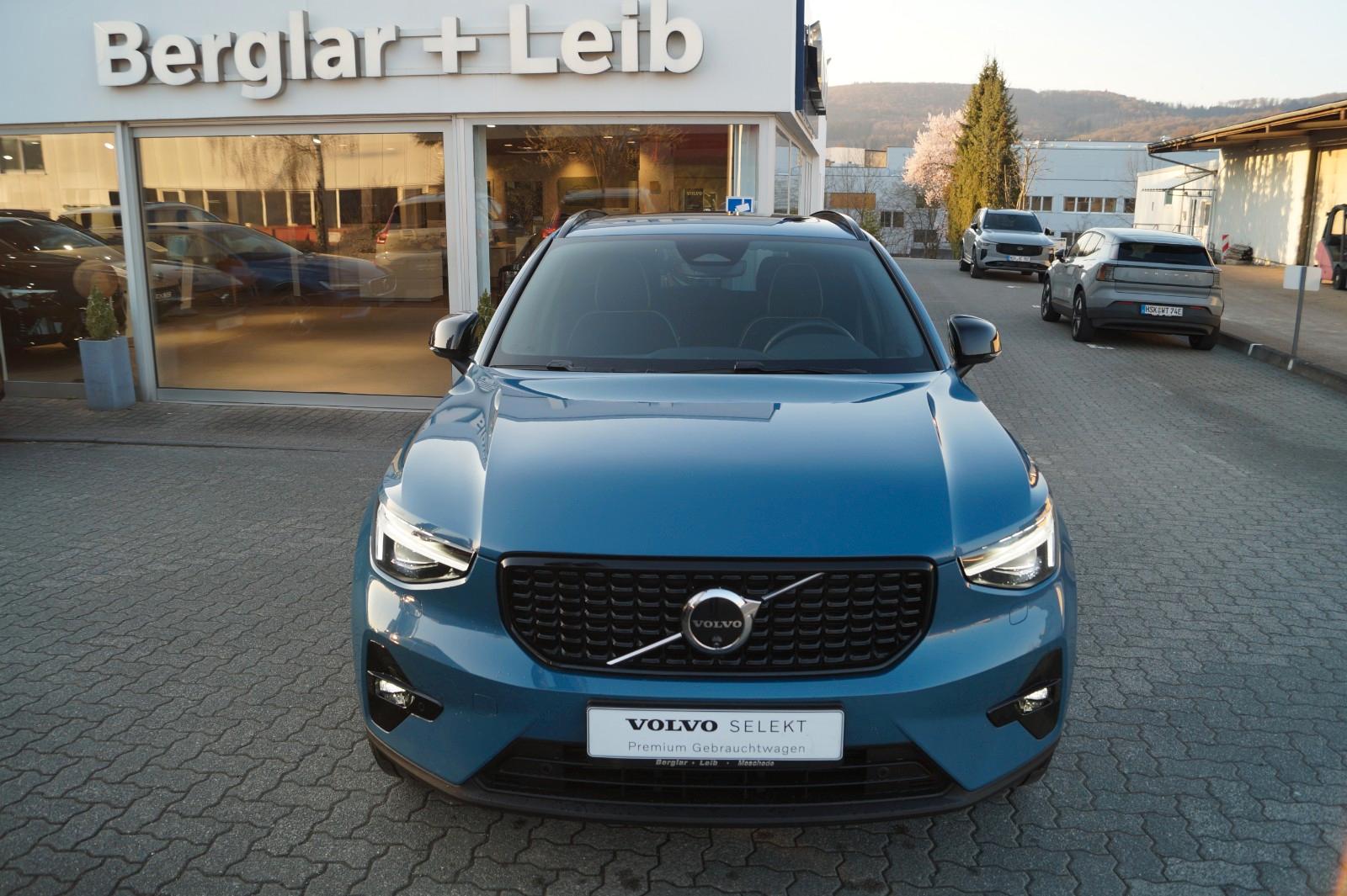 Volvo XC40 B3 Benzin 2WD Ultra Dark DKG/BLIS/Pixel/360