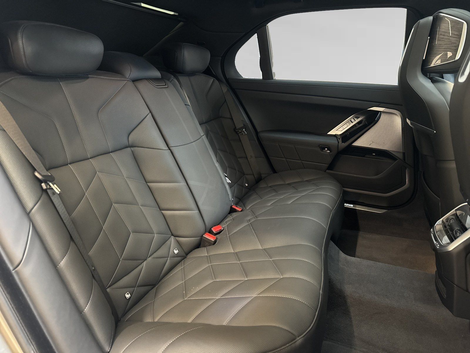 BMW 750 - Bild 15