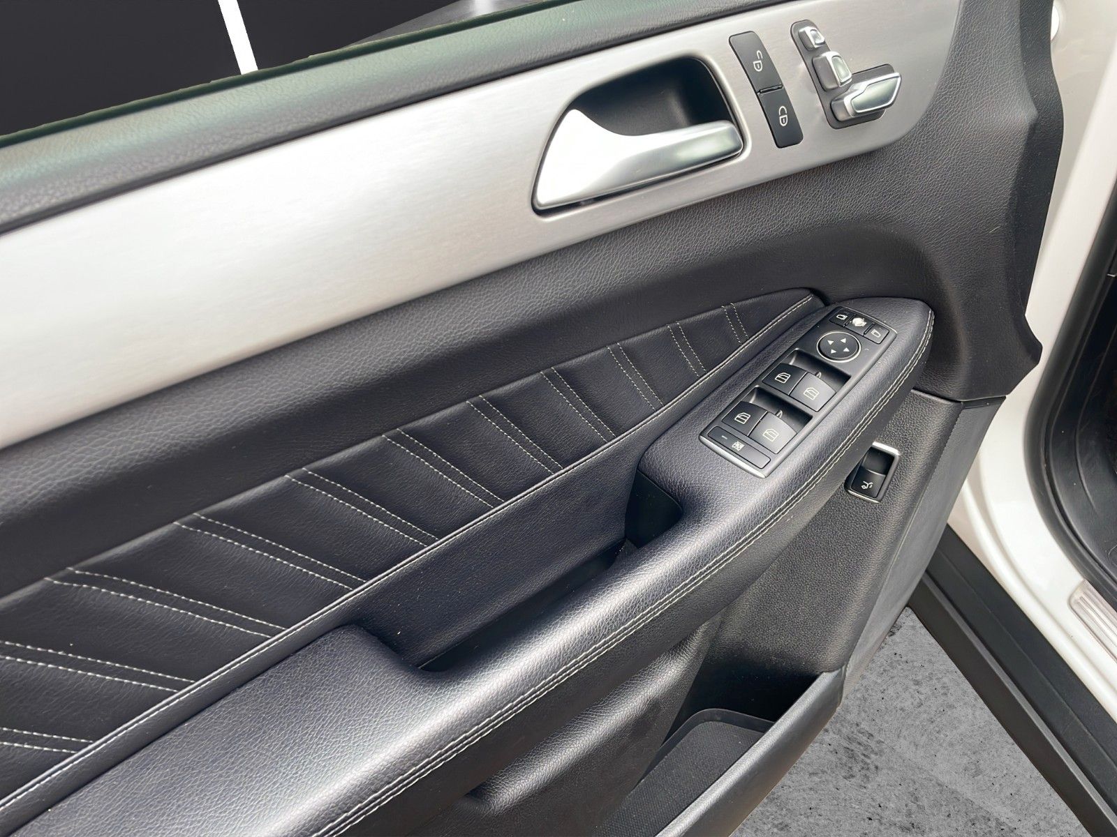 Fahrzeugabbildung Mercedes-Benz GLE 350 d Coupe 4Matic*AMG-Line*Pano*Luftfed*