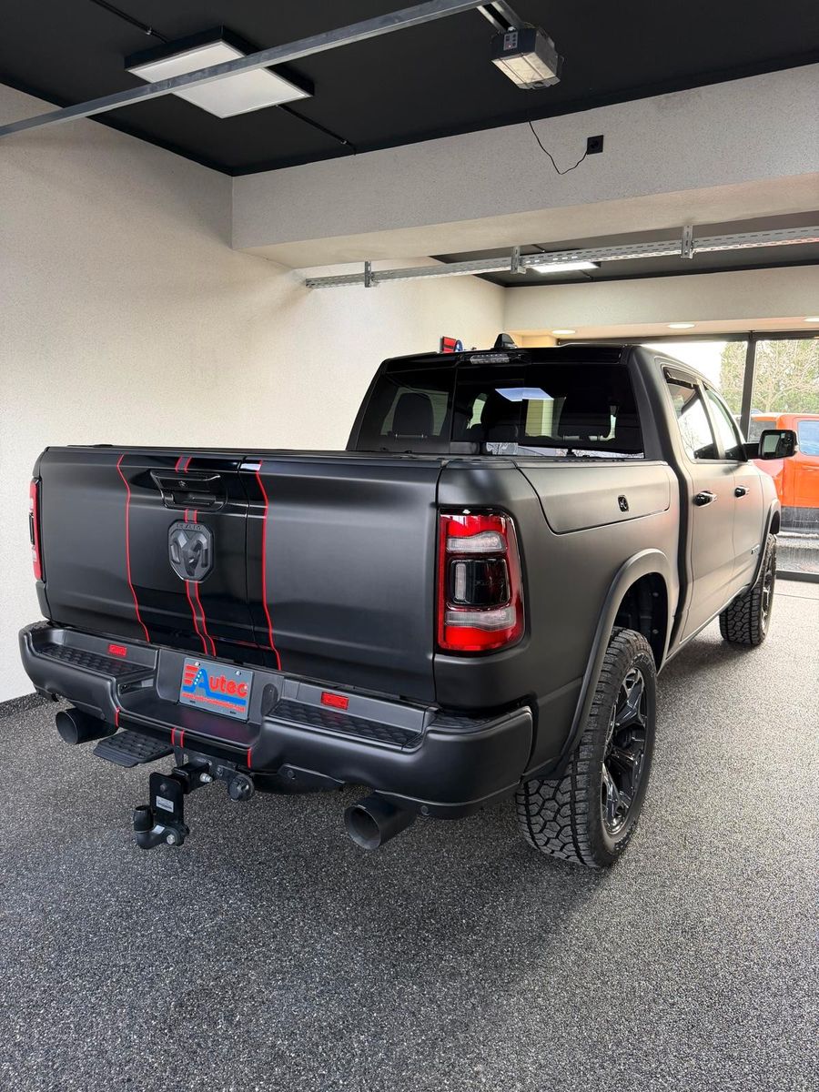Fahrzeugabbildung Dodge LIMITED NIGHT ED. HEAD UP-LIFT-TAILGATE-PRINS