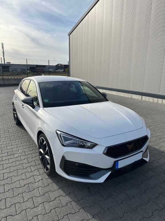 Image of Cupra Leon
