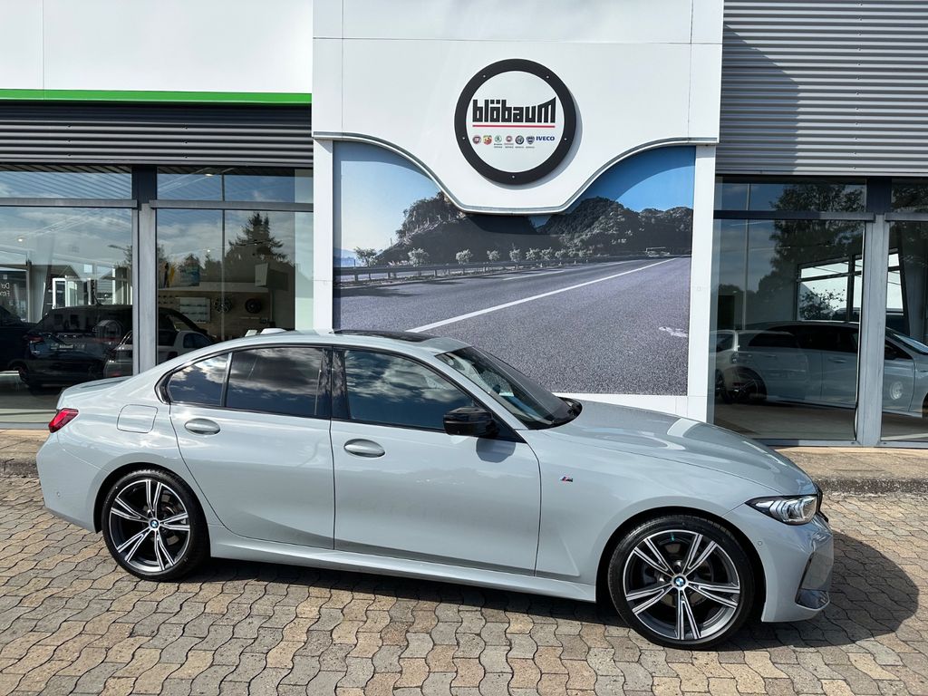Image of BMW 320
