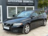 Volvo V50 Kombi 2.0 Momentum TÜV 06-26/Klima - Volvo V50 Momentum mit Benzin-Antrieb