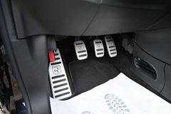 ABARTH 595C Turismo 1.4 T-Jet 16V Leder Xenon PDC ABARTH 595C Turismo 1.4 T-Jet 16V Leder Xenon PDC