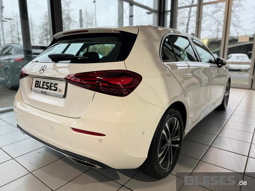 MERCEDES-BENZ A 180 – Bild 8