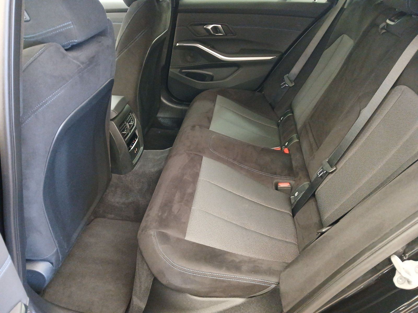 BMW 330 - Bild 12