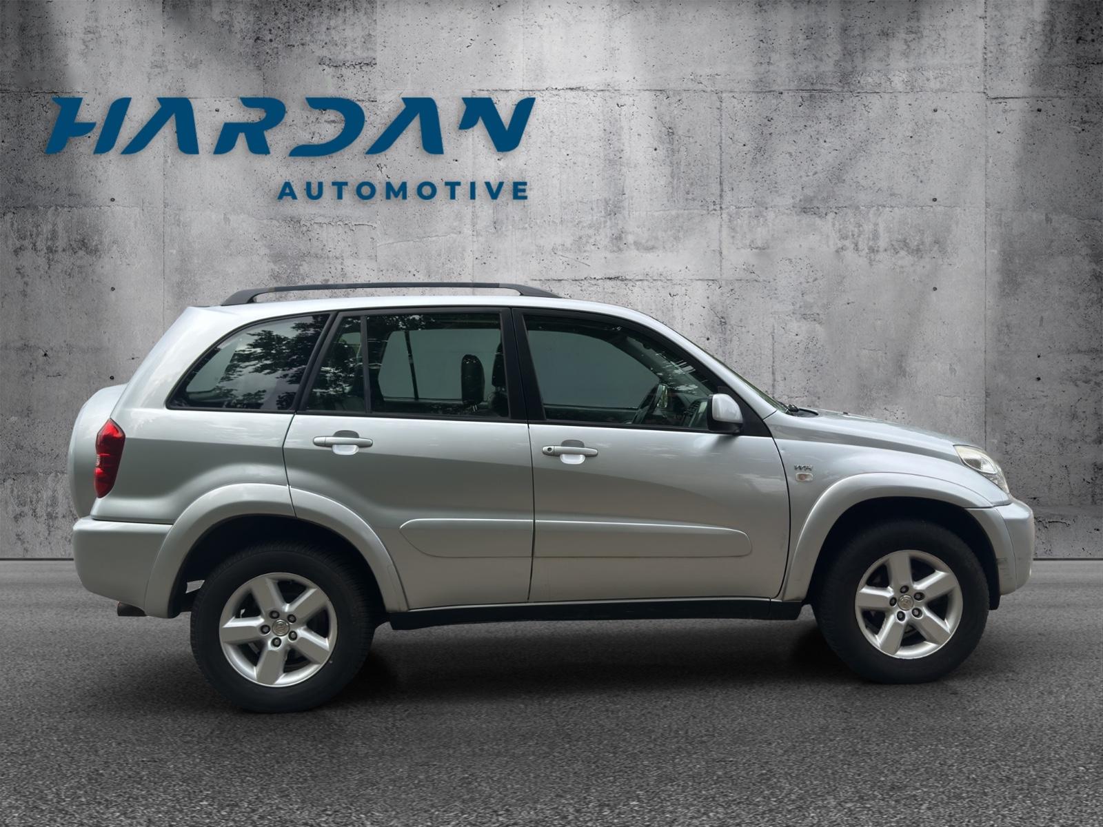 Toyota RAV4 2.0 VVT-i 150 ch 4x4 Executive • Cuir • Toit ouvrant • GPS • Clim auto • Sièges chauffants