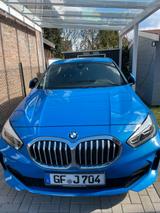 BMW 118i blau M - BMW 1er Reihe mit Benzin-Antrieb: Geländewagen