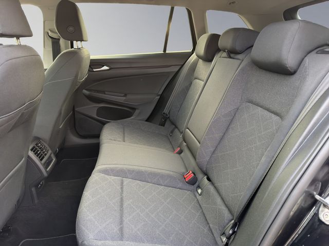 Golf VIII Variant 2.0 TDI Life DSG AHK ACC LED