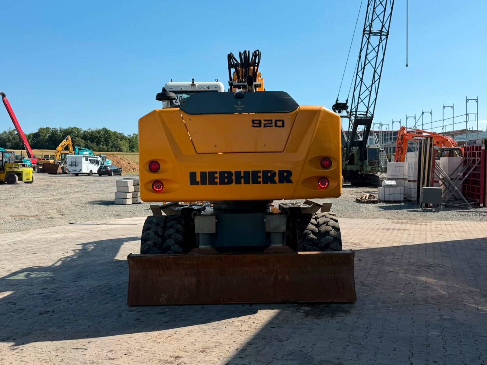 Fahrzeugabbildung Liebherr A 920 Litronic Mobilbagger