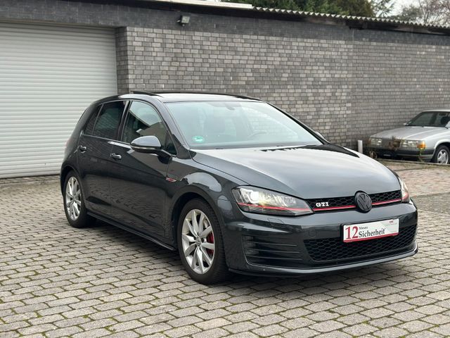 Volkswagen Golf VII GTI