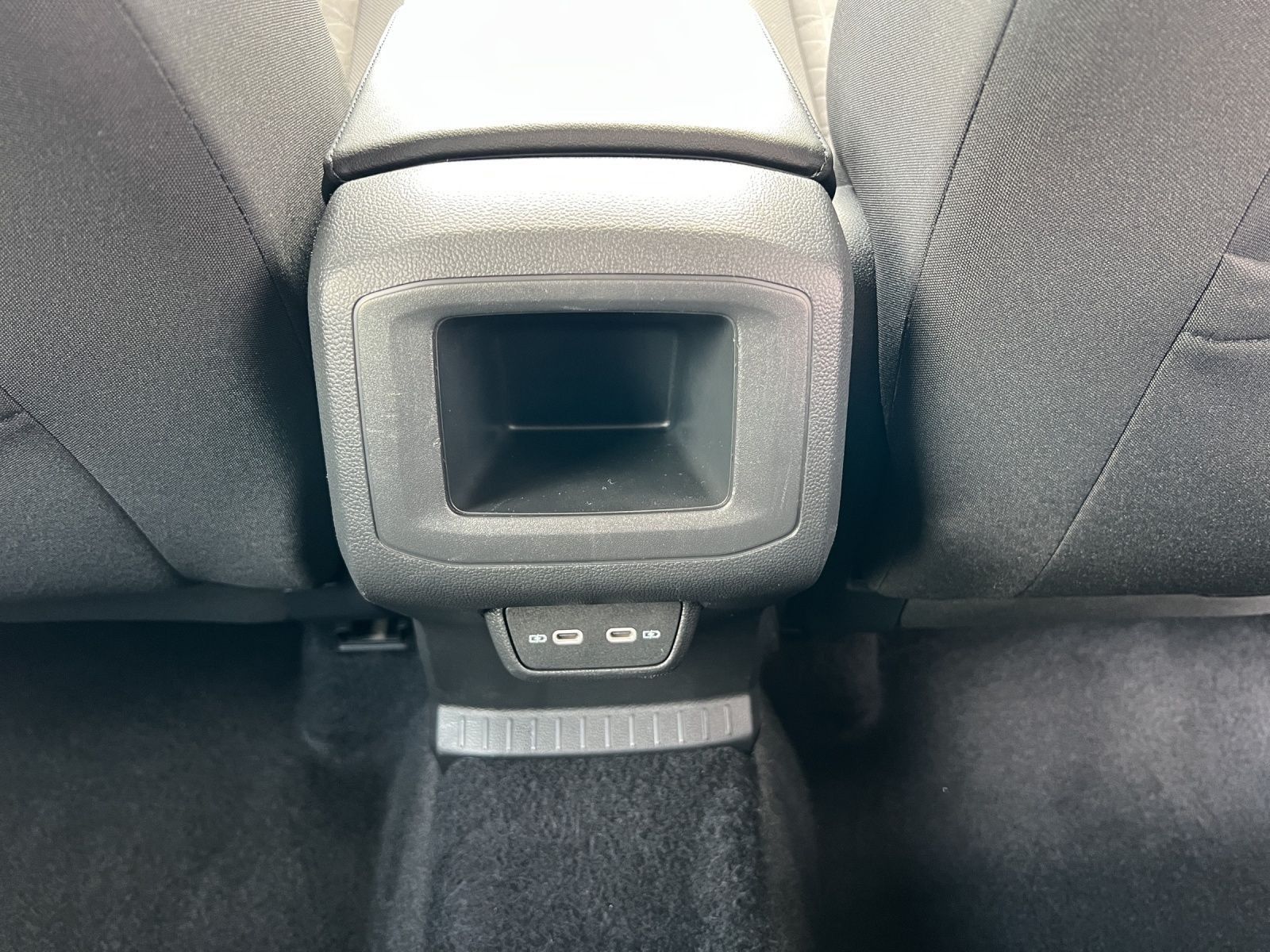T-Cross Style 1.0 l TSI AHK*Navi*Kamera