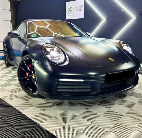 Porsche 992 Carrera 4S Cabriolet