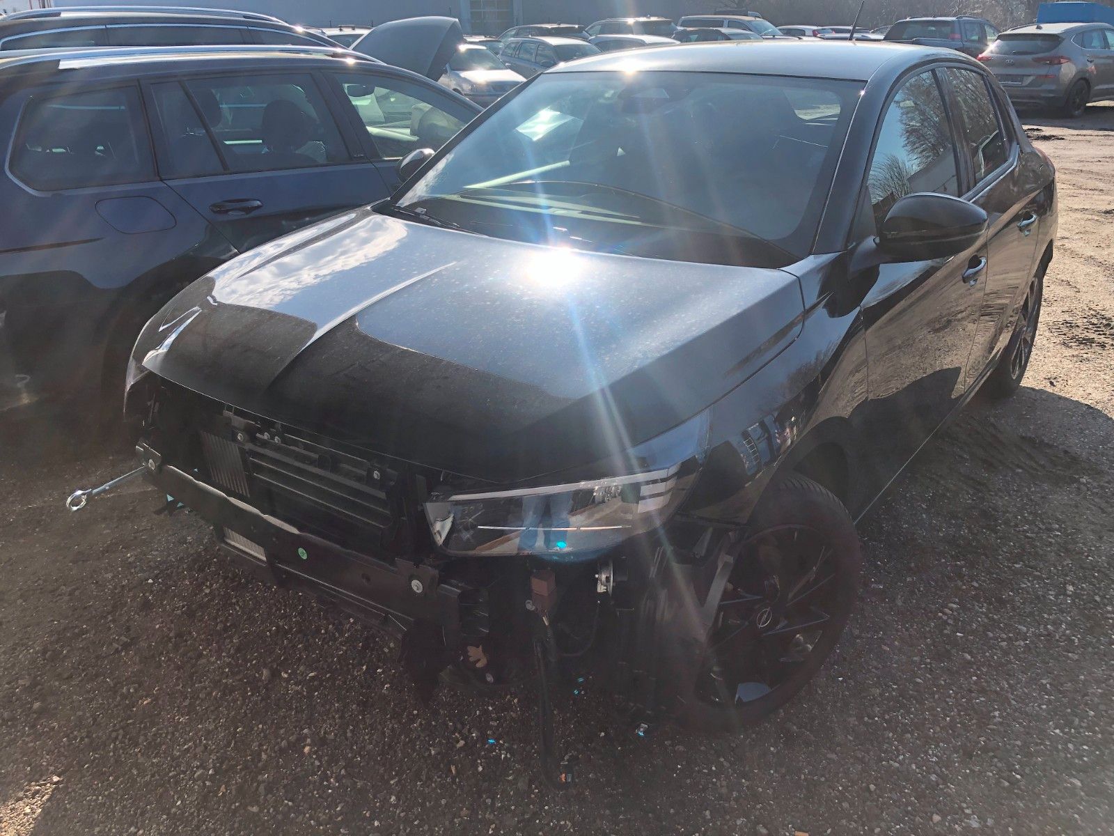 Fahrzeugabbildung Opel Corsa F GS Unfall Front