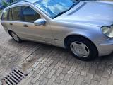 Mercedes-Benz C 220 CDI T CLASSIC Classic - Mercedes-Benz C 220 aus 2002: Cdi