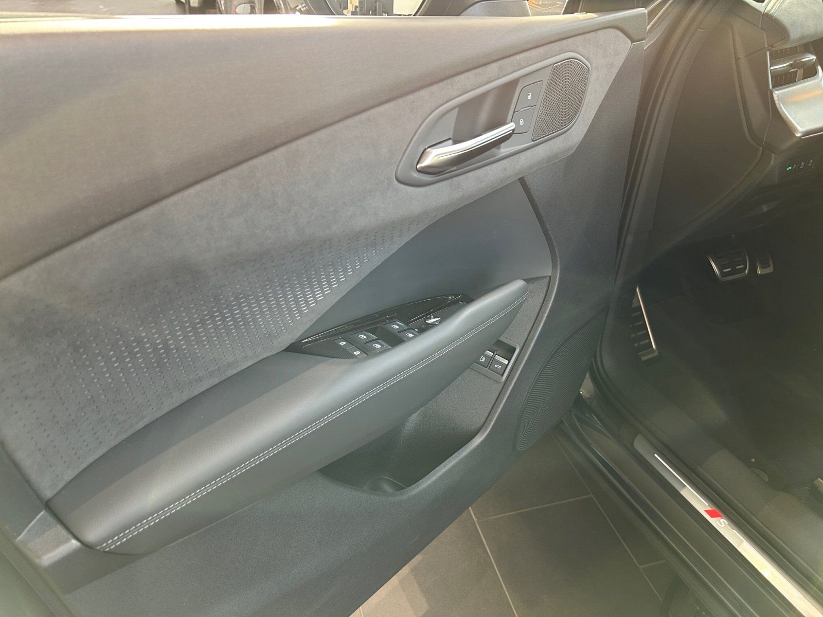 Audi Q3 SUV e-hybrid 200 kW S tronic S Line,Kam.,ACC foto 15