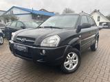 Hyundai Tucson 2.0 141PS *Gepflegt*SHZ*Allwetter*Leder* - Hyundai TUCSON in Oldenburg
