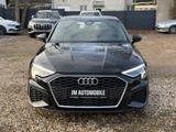 Audi A3 Sportback 35 TFSI 3xS line/Spur/Navi/Car-Pl. - Audi A3: Schwarz, Sportback