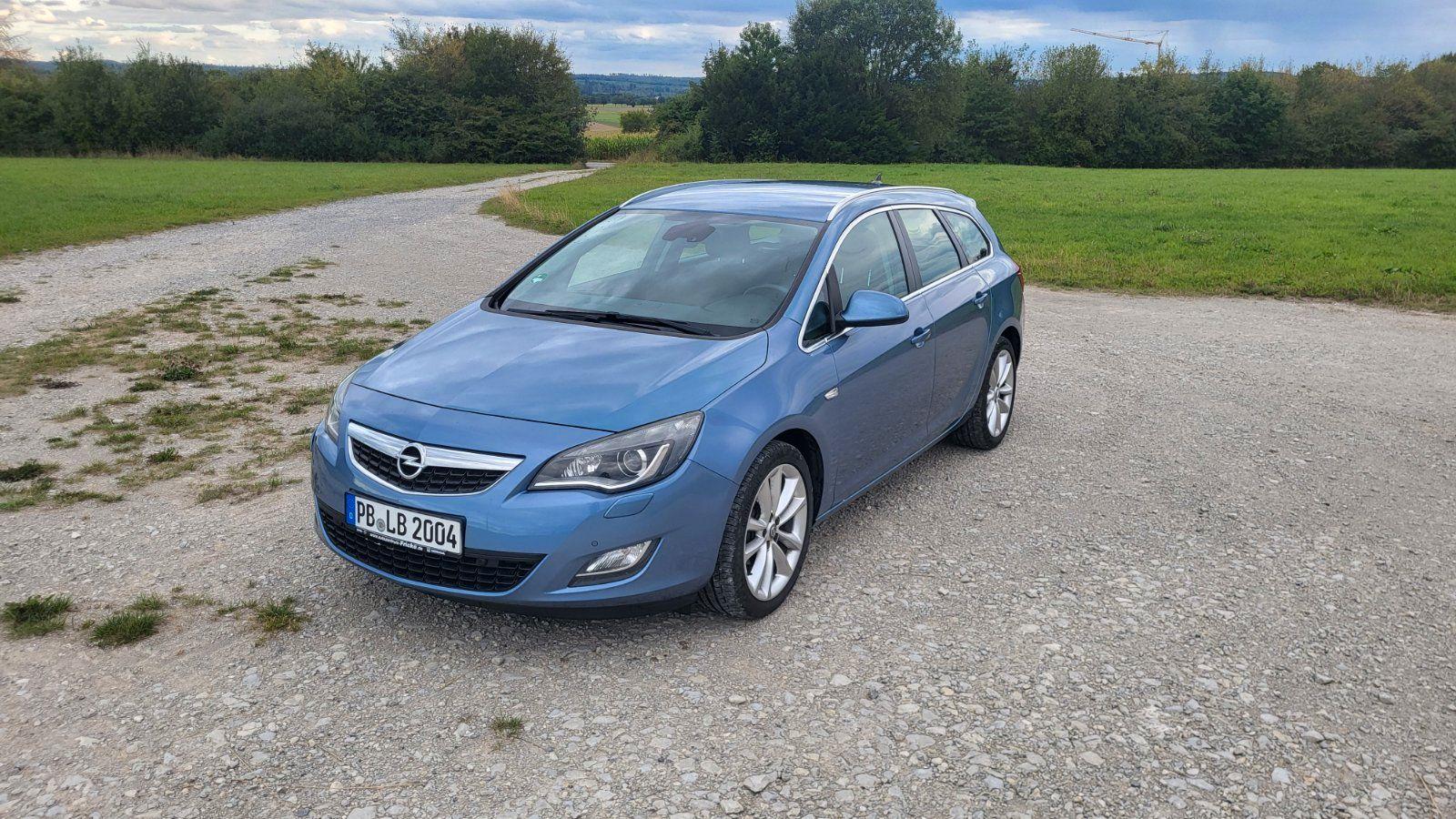 Opel Astra, 2011